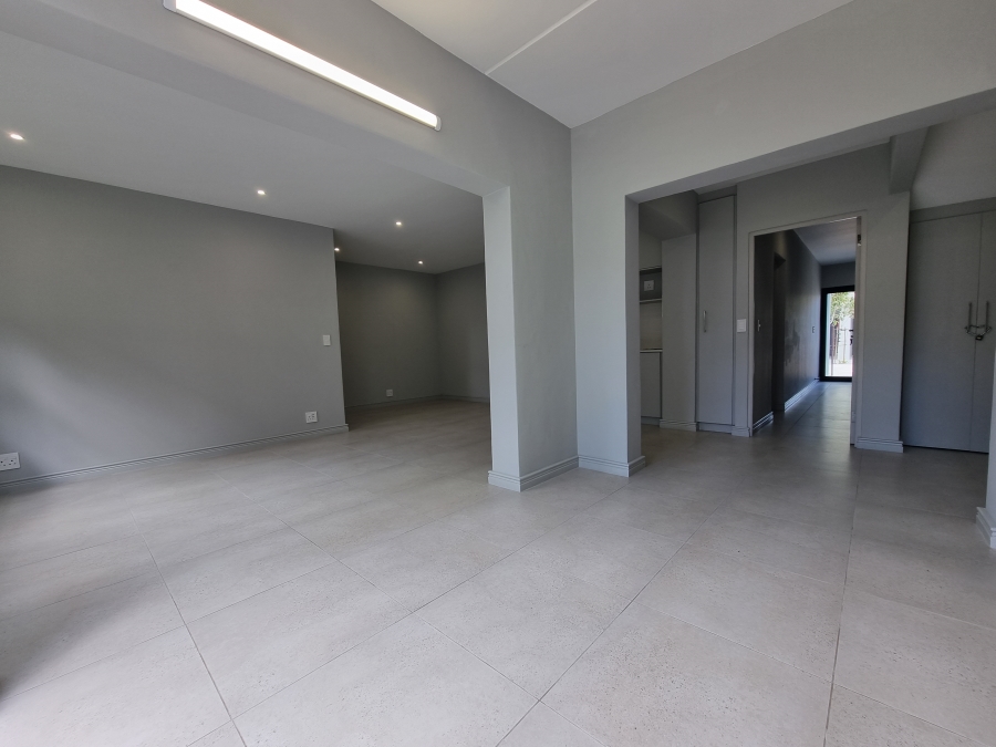 To Let 4 Bedroom Property for Rent in Royal Ascot Western Cape